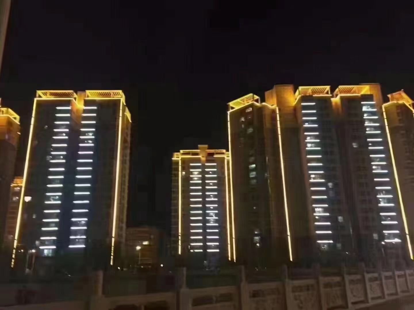 1717583279639675.jpg 黄3.jpg